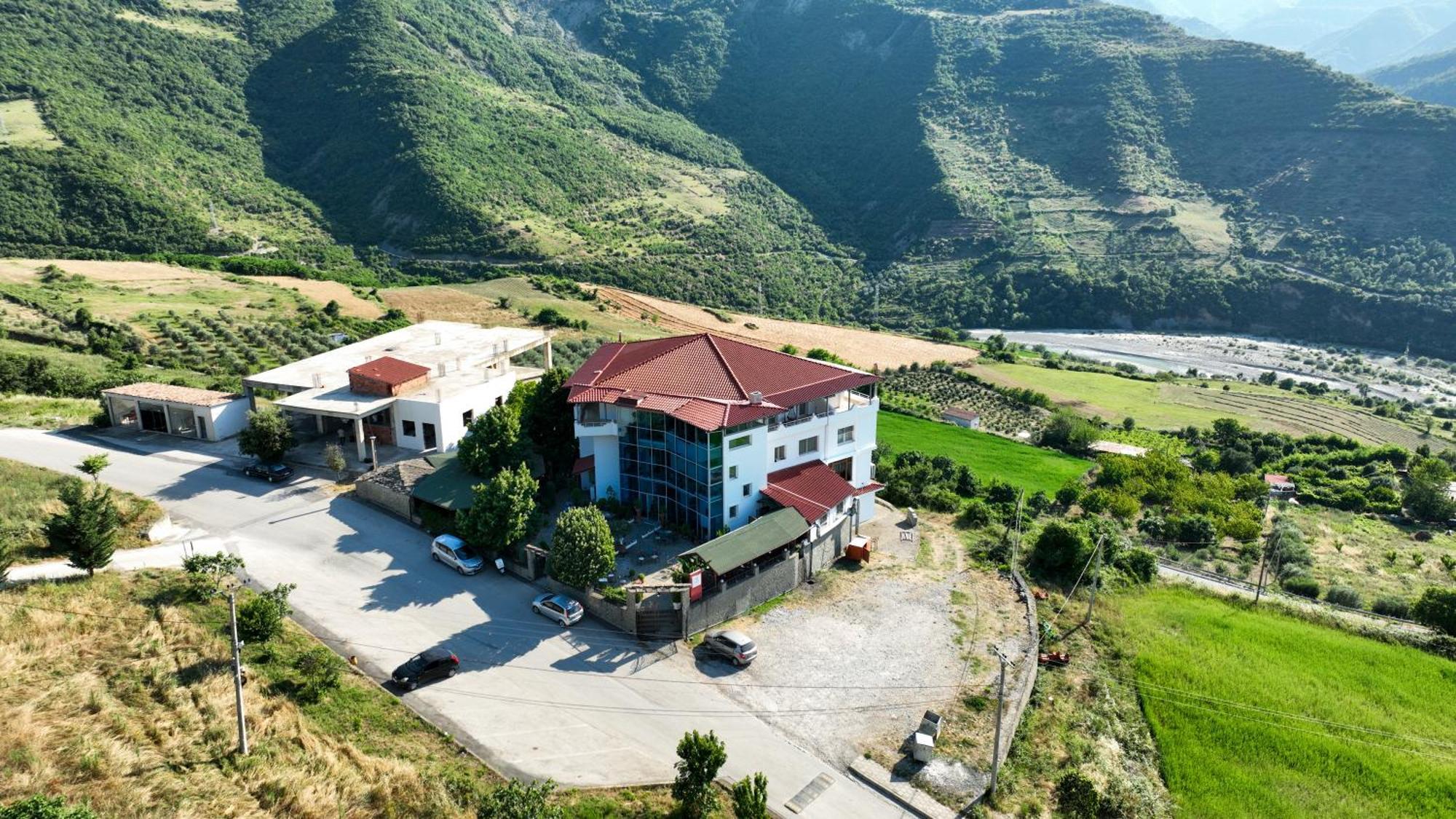 Hotel Kanione Cerenisht المظهر الخارجي الصورة