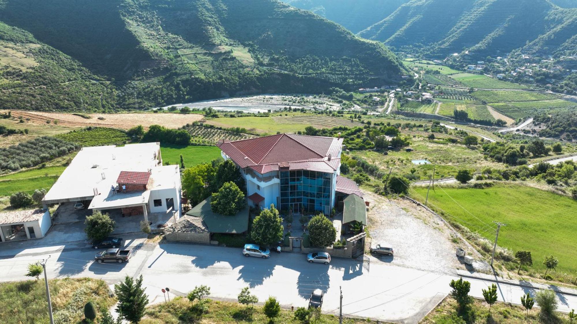 Hotel Kanione Cerenisht المظهر الخارجي الصورة