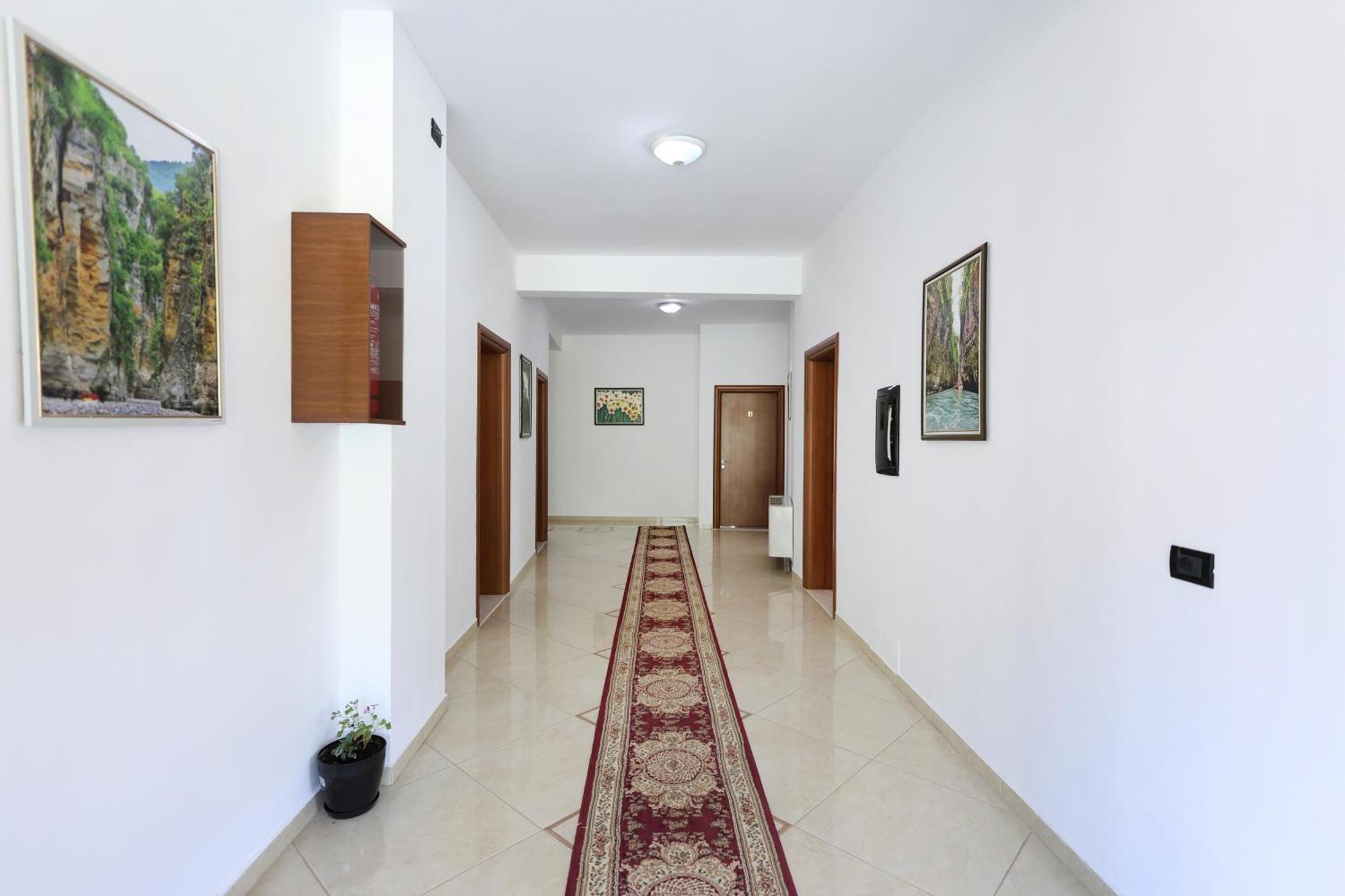 Hotel Kanione Cerenisht المظهر الخارجي الصورة