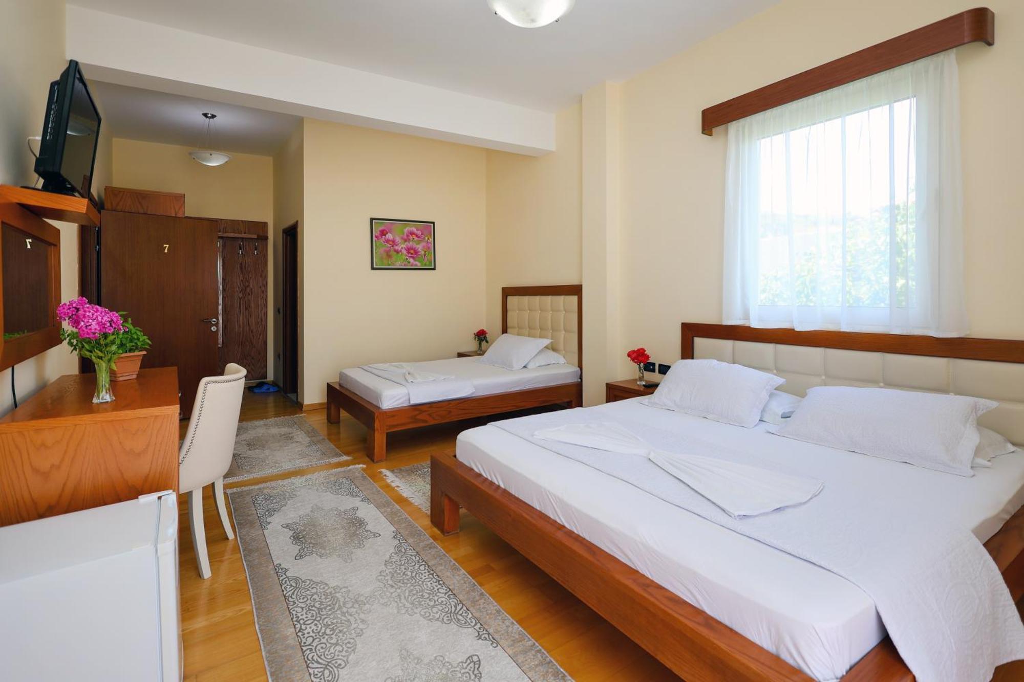 Hotel Kanione Cerenisht المظهر الخارجي الصورة