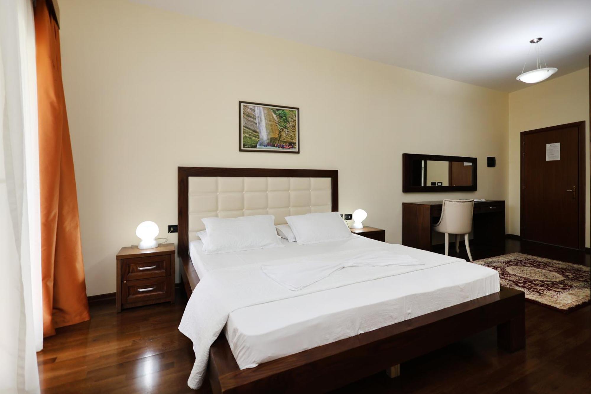 Hotel Kanione Cerenisht المظهر الخارجي الصورة