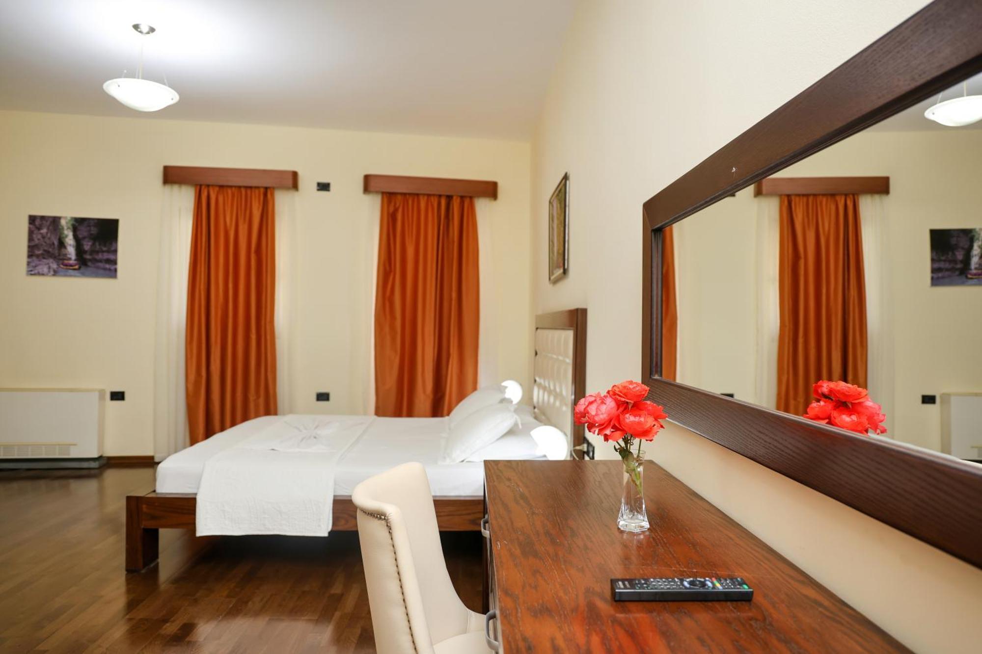 Hotel Kanione Cerenisht المظهر الخارجي الصورة
